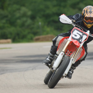 Dimanche 4 août : Grand Prix Supermotard